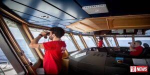 සරණාගතයන් සහ සංක්රමණිකයන් 500ක් රැගත් බෝට්ටුවක් අනතුරට පත්වෙයි