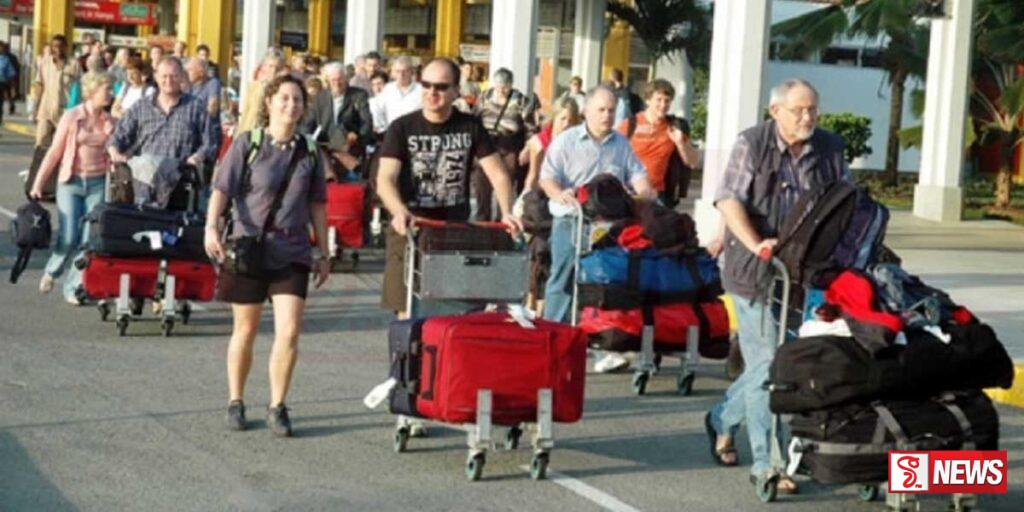 සංචාරකයින්ගේ පැමිණීම ඉහළට