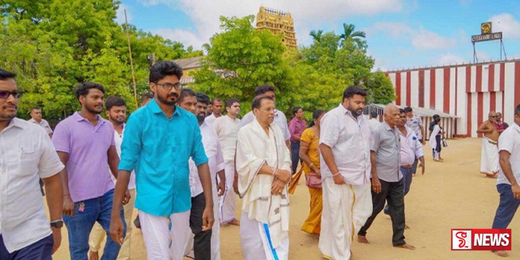 හිටපු ජනපති යාපනයේ සංචාරයක