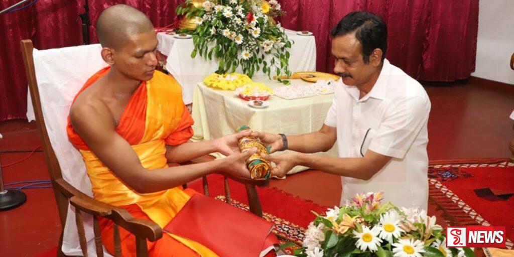 පුජ්ය පල්ලේතලවින්නේ ඉන්දසුමන ස්වාමීන්වහන්සේගේ  පිළිගැනීමේ උත්සවය පල්ලේතලවින්නේදී