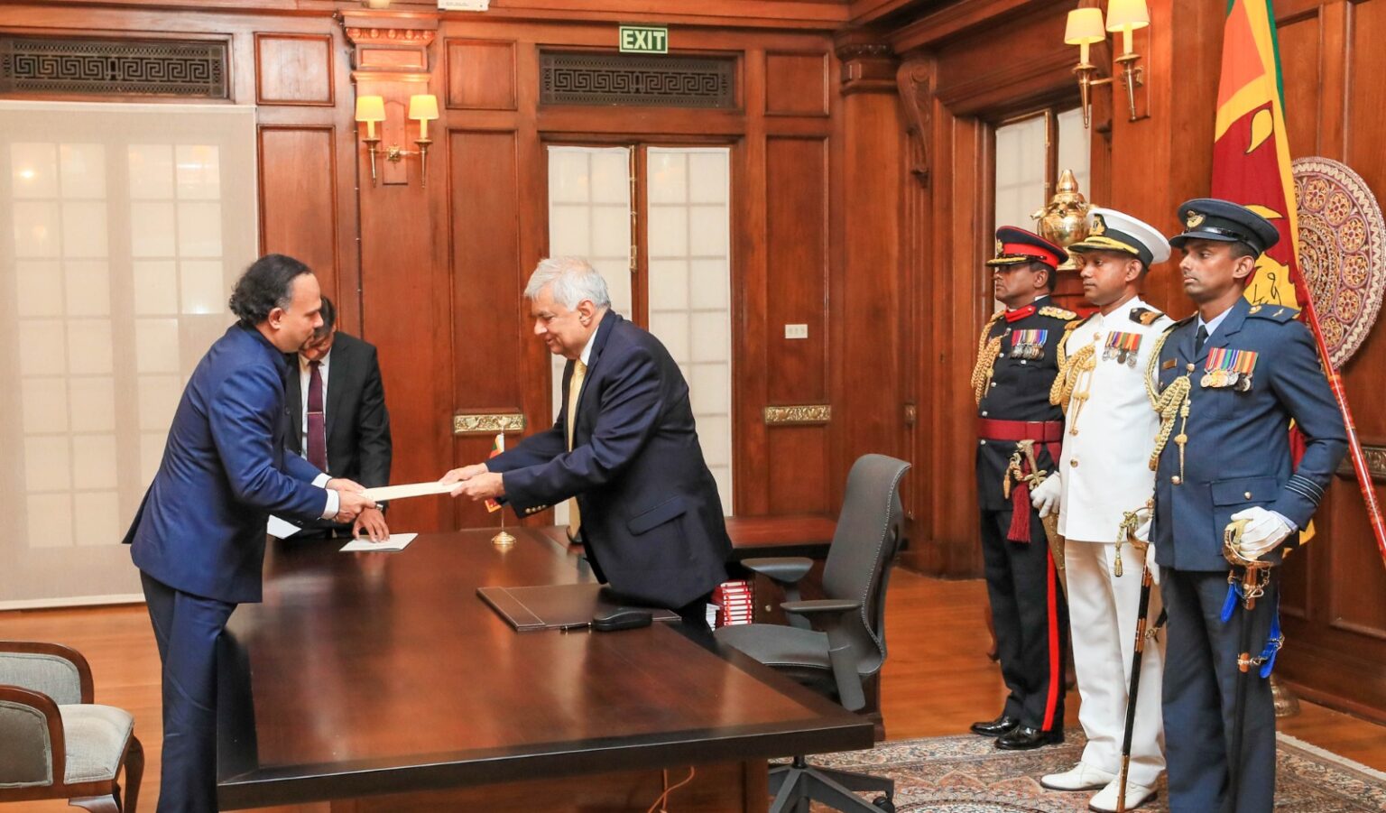 නවීන් සබරගමු ආණ්ඩුකාර ධුරයට