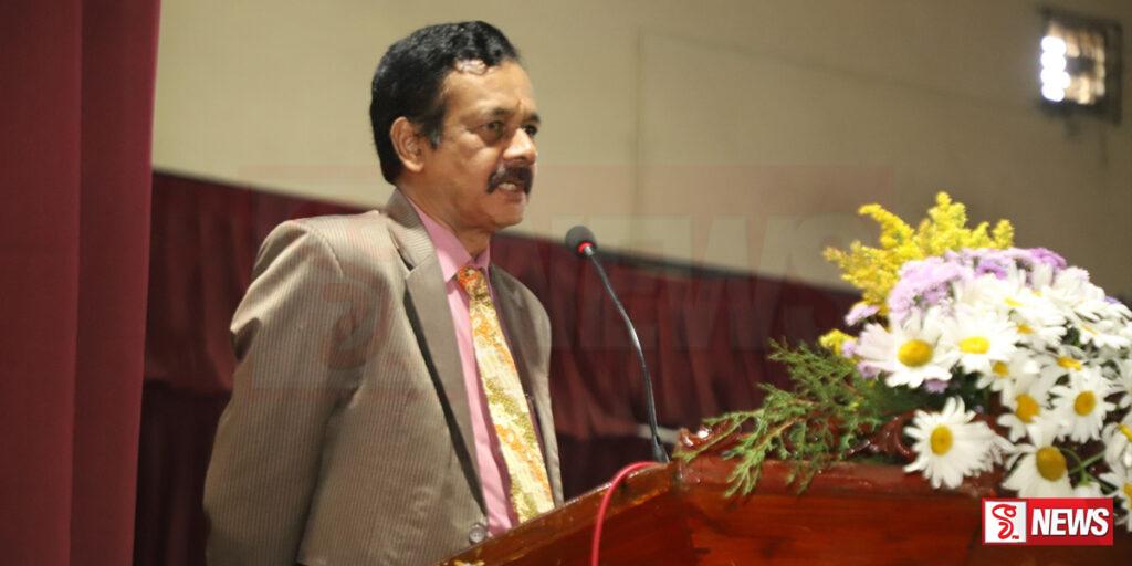 වත්මනේ අමතර පන්ති නොයන දරුවෙකු සොයා ගැනීම නොමළ ගෙයකින් අබ අහුරක් සොයනවා වාගේ