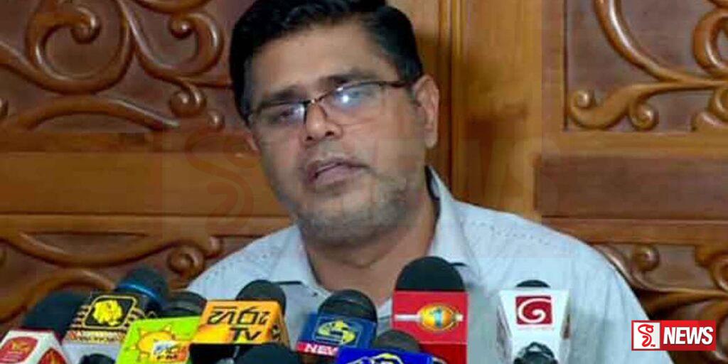 බැංකු වසා දැමීම ගැන විපක්ෂ මන්ත්රීවරුන්ගෙන් චෝදනා