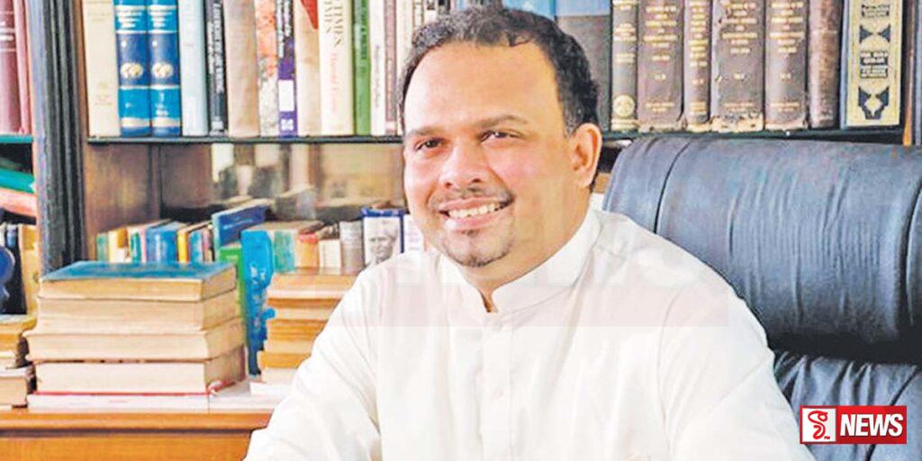 හිටපු අමාත්ය නවීන් අද වැඩ භාර ගැනීමට නියමිතයි