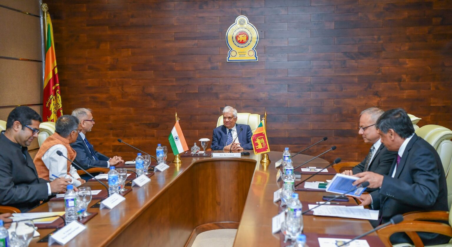 ජනපති සහ ඉන්දීය විදේශ ලේකම් අතර සාකච්චා .