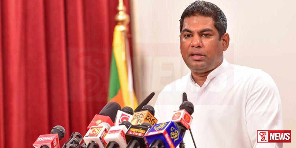 ඉන්ධන පිරවුම්හල්වල පවතින ඉන්ධන තොග පිළිබද බලශක්ති ඇමතිගෙන් අනාවරණයක්