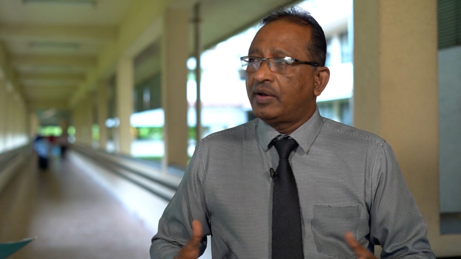 බාල ඖෂධ කියා දෙයක් නැහැ- විශේෂඥ වෛද්ය රත්නසිරි හේවගේ