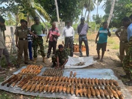 අලම්පිල් ප්රදේශයේ පුපුරණ ද්රව්ය තොගයක්