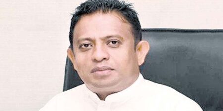 ආණ්ඩුව ජනතා අයිතිය කප්පාදු කරනවා