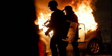 ප්රංශයේ විරෝධතා පාලනයට 45,000 කට අධික පොලිස් බල ඇණියක්