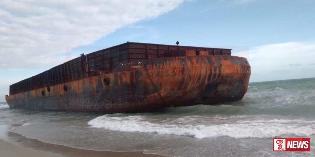 ඉන්දීය ටග් යාත්රාවක් මන්නාරම වෙරළට ගොඩගසයි