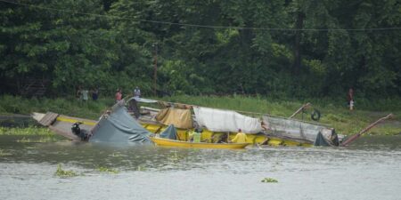 පිළිපීනයේ බෝට්ටුවක් පෙරලීයාමෙන් 19 ක් මරුට