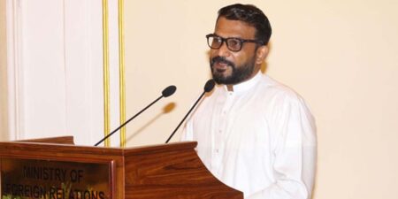 විශේෂ දුත පිරිසක් රුසියාවට යැවීමට ජනපතිගෙන් උපදෙස්