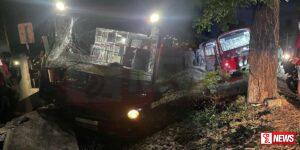 තවත් ලංගම බස් රථයක් අනතුරකට