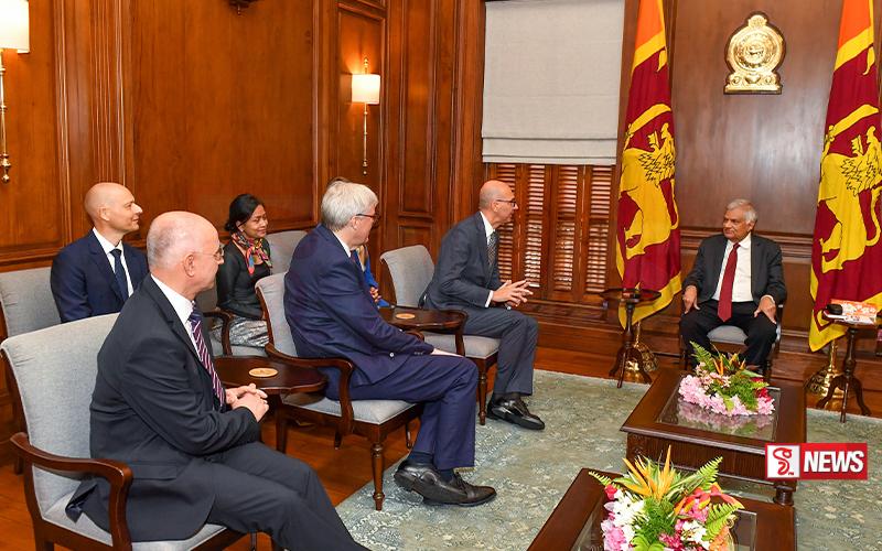 ජනපතිට නව  තානාපතිවරු අක්ත පත්ර භාර දෙයි