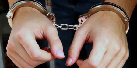 මත්ද්රව්ය ජාවාරම් කරුවන් සමග සබඳතා පැවැත්වූ පොලිස් නිලධාරීන් දෙදෙනෙක් සී.අයි.ඩී අත්අඩංගුවට