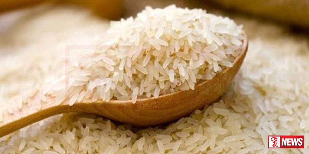 මිනිස් පරිභෝජනයට නුසුදුසු සහල් තොගයක් පොලීසියට මාට්ටු (වීඩියෝ)