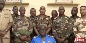 බටහිර අප්රිකානු රටවලින් නයිජර් පාලකයින්ට අඛණ්ඩව බලපැම්