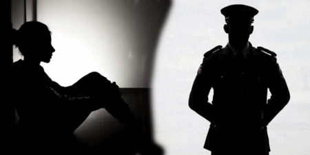 සිසුවියක් අපයෝජනය කළ පොලිස් පරීක්ෂකගේ වැඩ තහනම්