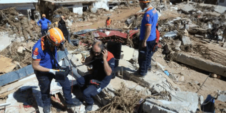 ලිබියාවේ ගංවතුරෙන් 18,000ත් 20,000ත් අතර සංඛ්යාවක් මරුට