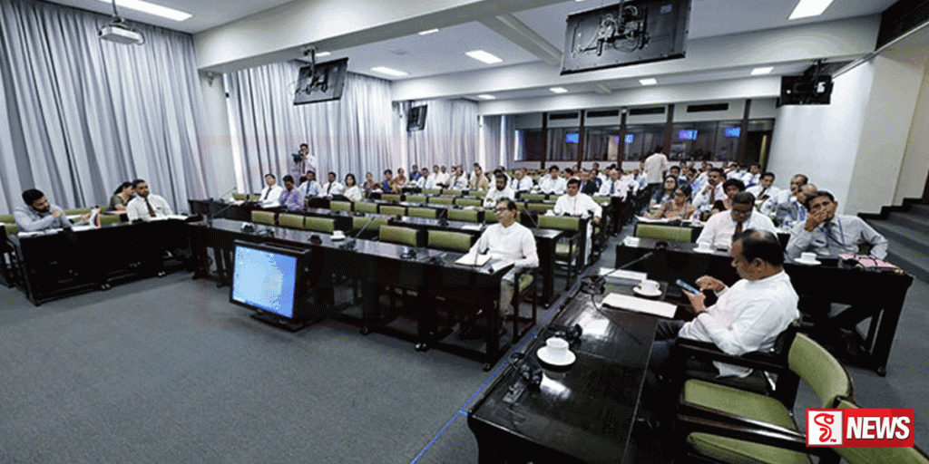 මහවැලි ඉඩම්වල අස්වනු නෙළන කාලයට මැණික් ගැරීමට අවසර