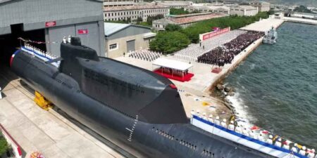 උතුරු කොරියාව සිය පළමු න්යෂ්ටික ප්රහාරක සබ්මැරීනය මුදාහරී