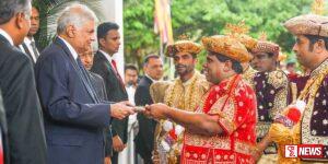 ඇසළ පෙරහැර සාර්ථකව නිමා කළ බවට සංදේශය ජනපතිට භාර දෙයි