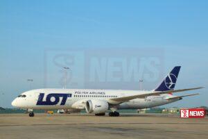 පළමු චාටර් ගුවන්ගමන.