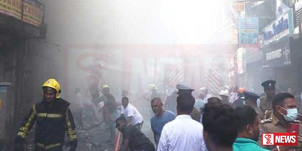 පිටකොටුවේ වෙළෙඳසැළක ගින්නක්