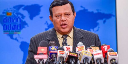 “මගේ සහය එකෙන්ම රනිල්ට.”-අරවින්ද් කුමාර් මාධ්යම පුදුම කරයි