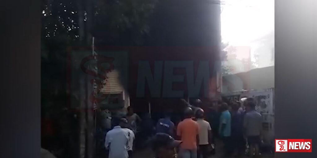 ක්රිඩා භාණ්ඩ අලෙවිසැලක ගින්නක්