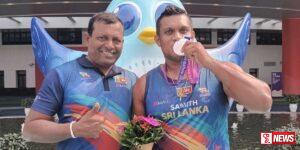 සමිත දුලාන් ලක්මව රිදියෙන් සරසයි