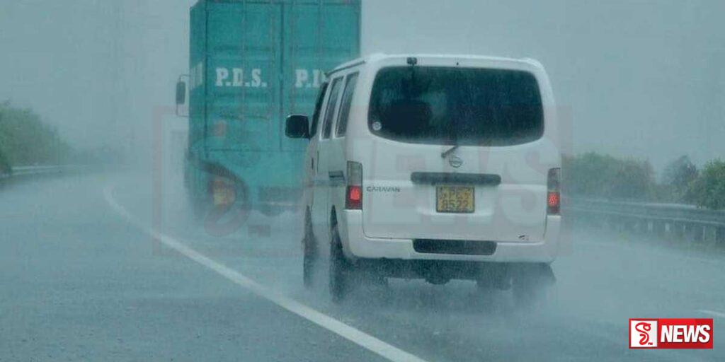 අධිවේගයෙන් මාතර යන රියදුරන්ට දැනුම්දීමක්