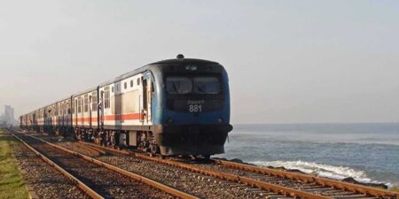 අදත් දුම්රිය ප්රමාදයක්