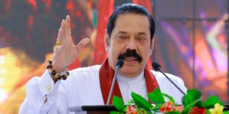 ජනපති මහින්ද කලකට පසු සැරවෙයි-අනුර සජිත්ට හොඳටම අමතයි (වීඩියෝ)