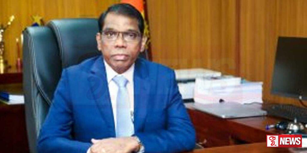 ක්රීඩා අමාත්යංශ ලේකම්ට අද  ජනපතිගෙන් කැඳවීමක්