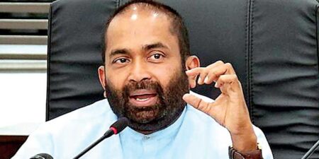 සීනි අලෙවි කළ යුත්තේ පාලන මිලට පමණයි