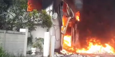 ඇල්ල ප්රදේශයේ නිවසක් ගින්නෙන් විනාශ වෙයි