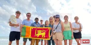මාසයට සංචාරකයින් ලක්ෂයක් දිවයිනට