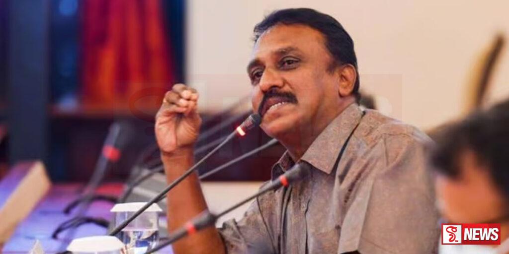 පෞද්ගලික බස් රථවල වෝකි ටෝකි යන්ත්රයක් ?