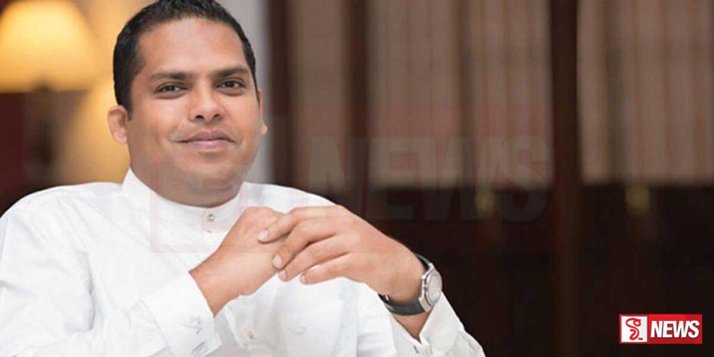 සංචාරක අමාත්යවරයා සීගිරියේ යටිතල පහසුකම් පිළිබඳ නිරීක්ෂණය කරයි