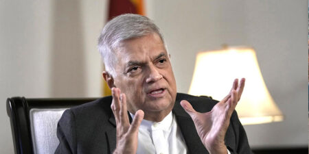 වසරේ මැද භාගය ශ්රී ලංකාවේ ආර්ථිකයේ හැරවුම් ලක්ෂය වනු ඇති බව ජනාධිපති කියයි