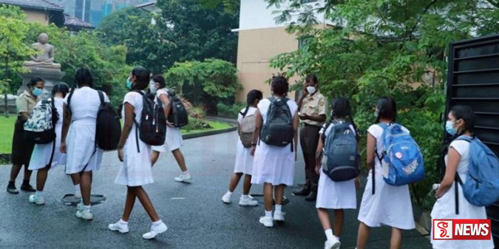 ආසාද්මිකතාවක් හේතුවෙන්  සිසුන් 21 දෙනෙකු රෝහල් ගත කෙරේ