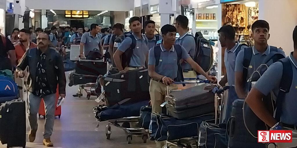 19න් පහළ ශ්රී ලංකා ක්රිකට් කණ්ඩායම දිවයිනෙන් පිටවත්ව යයි