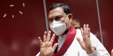 බැසිල් දිවයිනට