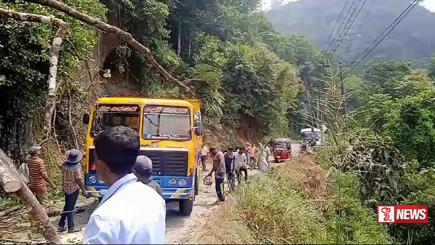 නෝටන්බ්රිජ් ශ්රි පාද මාර්ගයේ ගමනා ගමන කටයුතු යලි යථා තත්ත්වයට