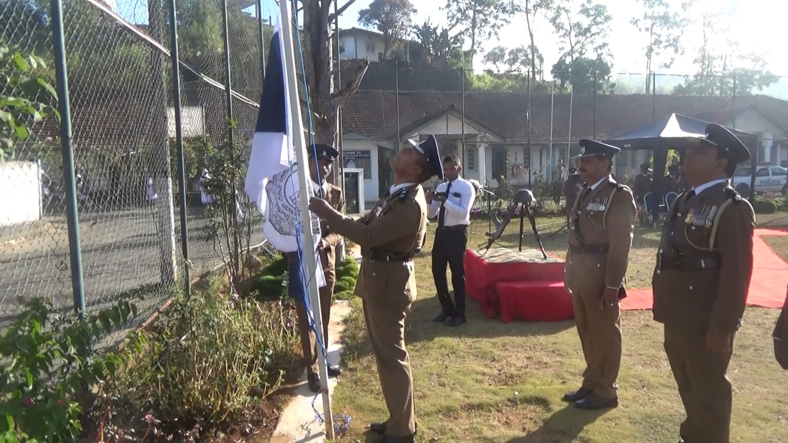 160 වෙනි ජාතික පොලිස්විරු අනුස්මරණ දිනය අභිමානවත් ලෙස සමරයි