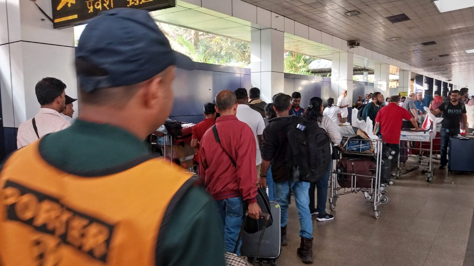 රුසියාවේ සිවිල් රැකියා සදහා යොමු කරන බව පවසා යුධ සේවයට රැගෙන ගිය ශ්රී ලාංකිකයන්