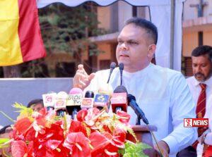 වැඩපිළිවෙළක් නැති විපක්ෂයේ කණ්ඩායම්වලට රට ආපස්සට හැරවීමට යන්නේ සති දෙකයි.- ඇමති ෂෙහාන් කියයි