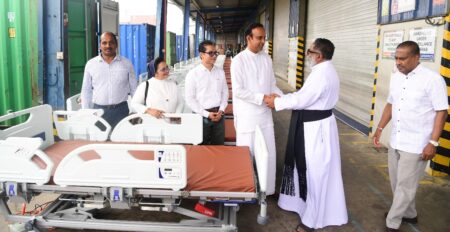 දැඩි සත්කාර ඒකක ඇදන් 157 ක පරිත්යාගයක්